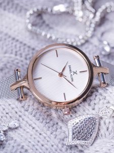 نحوه تنظیم ساعت دنیل کلین