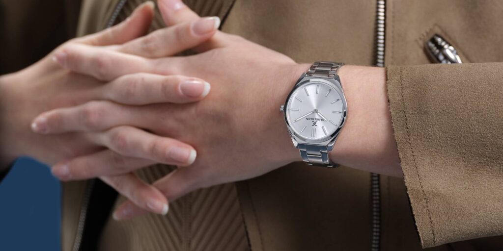 چگونه ساعت مناسب با فرم دست خود را انتخاب کنیم