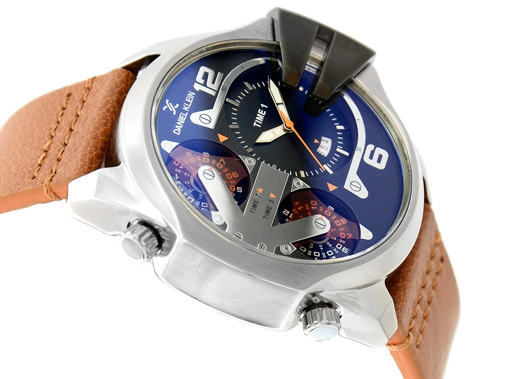 ساعت دوموتوره دنیل کلین